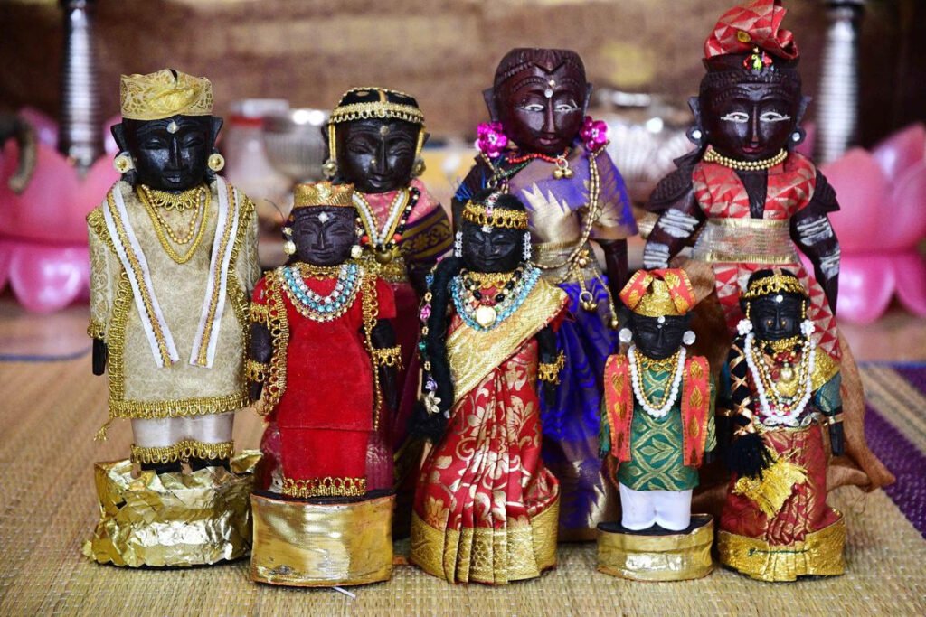 Marapachi-doll-making2